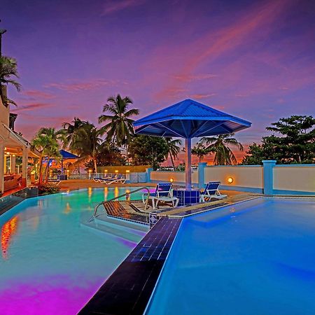 The Atrium Beach Resort And Spa, Ascend Hotel Collection Simpson Bay Kültér fotó