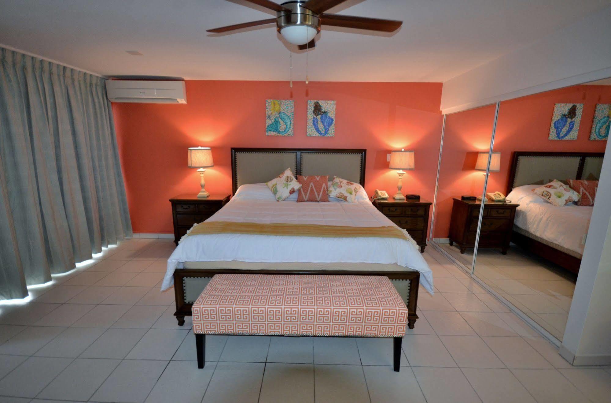 The Atrium Beach Resort And Spa, Ascend Hotel Collection Simpson Bay Kültér fotó
