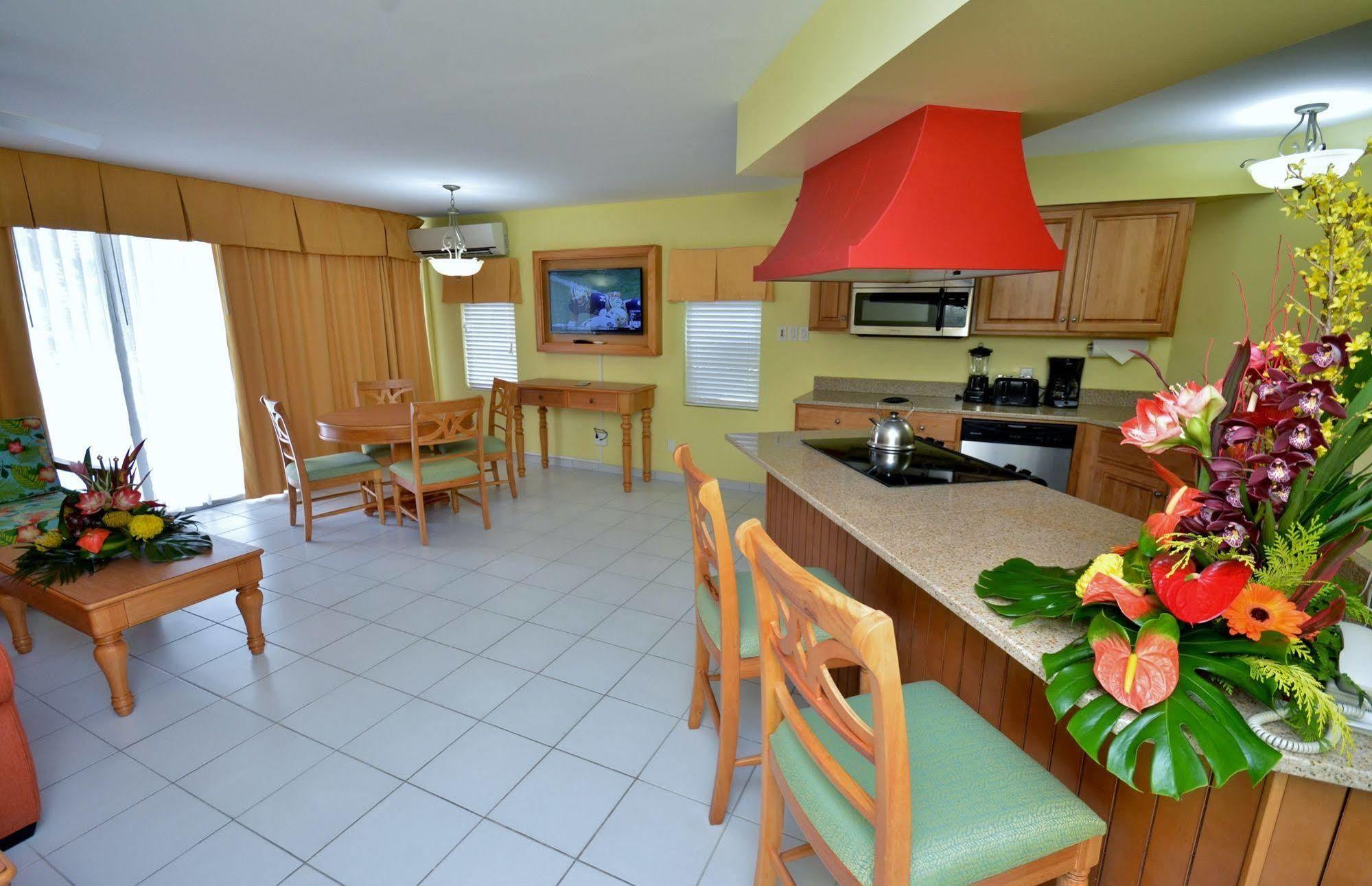 The Atrium Beach Resort And Spa, Ascend Hotel Collection Simpson Bay Kültér fotó