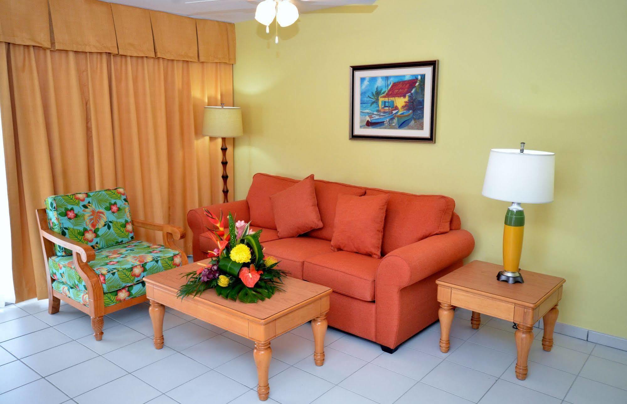The Atrium Beach Resort And Spa, Ascend Hotel Collection Simpson Bay Kültér fotó