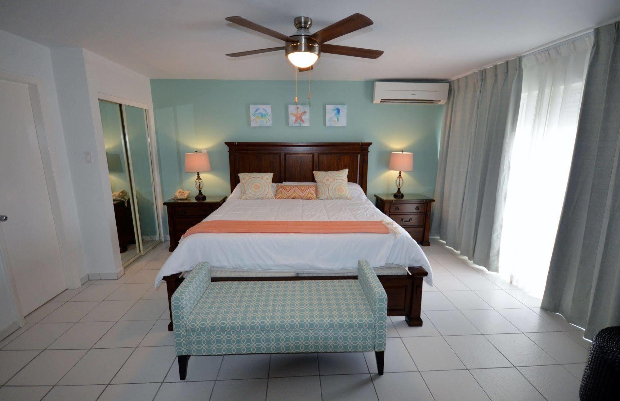 The Atrium Beach Resort And Spa, Ascend Hotel Collection Simpson Bay Kültér fotó